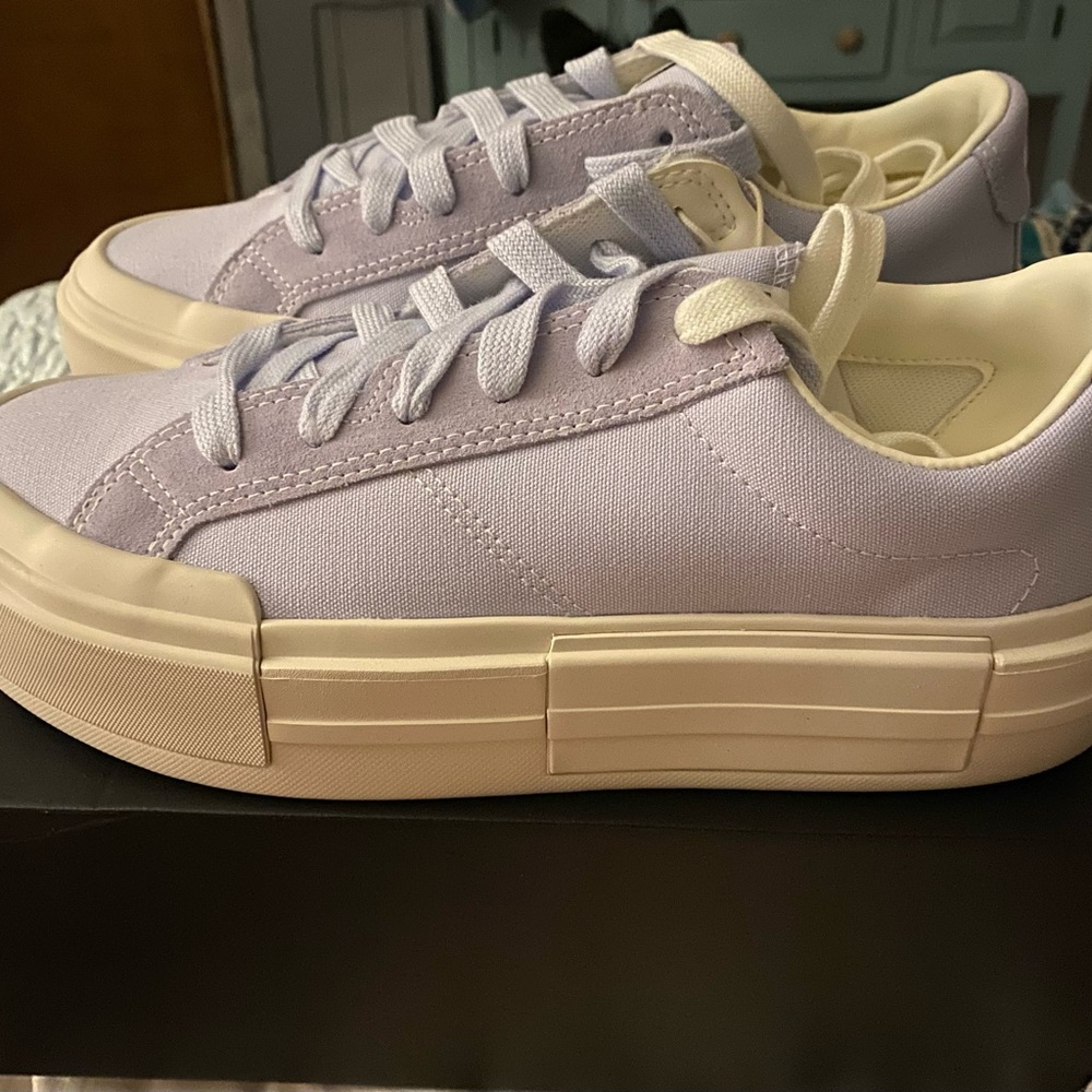 Converse Women's Light Purple Sneakers